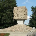 Złota Góra – Pomnik ku czci Partyzantów Kaszubskich